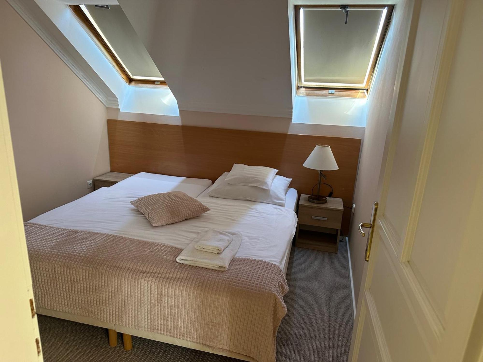 Hotel Forras Komárom Εξωτερικό φωτογραφία