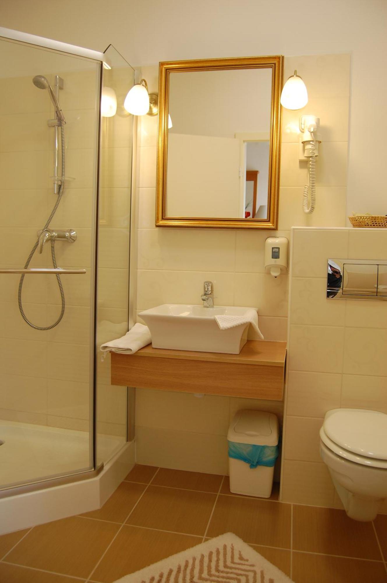 Hotel Forras Komárom Δωμάτιο φωτογραφία