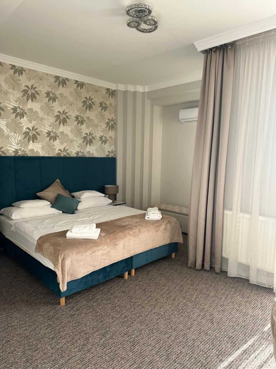 Hotel Forras Komárom Εξωτερικό φωτογραφία