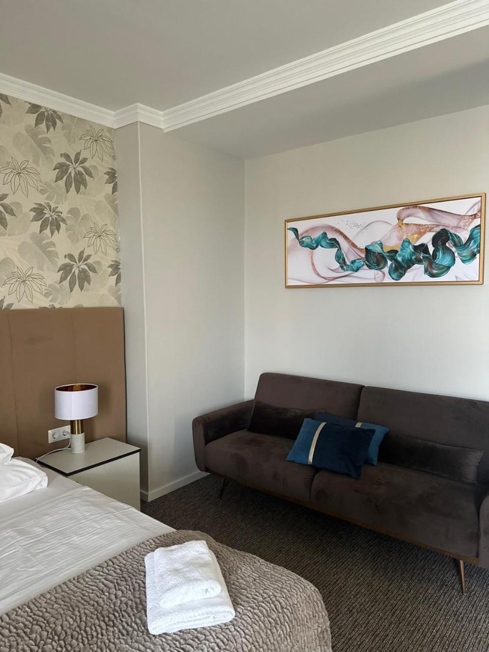 Hotel Forras Komárom Εξωτερικό φωτογραφία